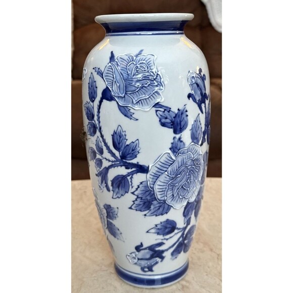 Arita Japanese Floral Cobalt Blue and White porcelain vase 10” tall Vintage MINT - Picture 2 of 5